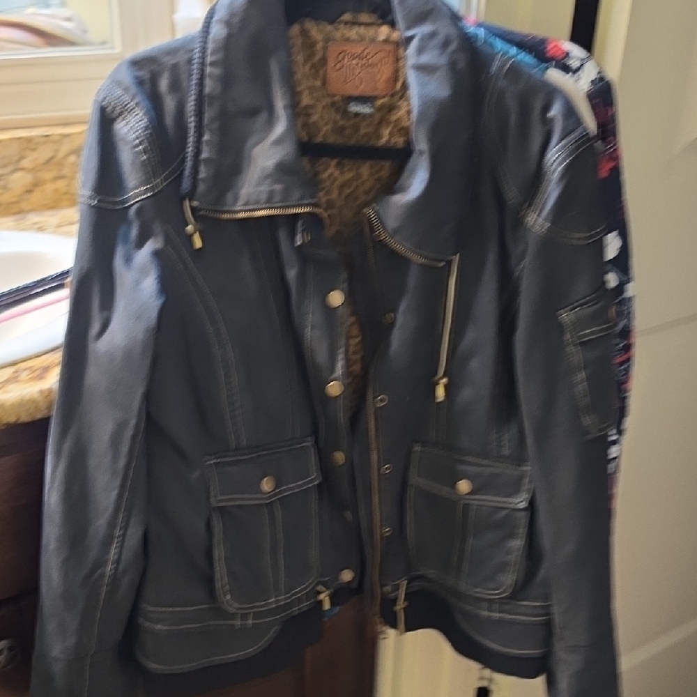 Good Rider Women's Black  Faux Leather Heavy Jacket w Contrast Stitching